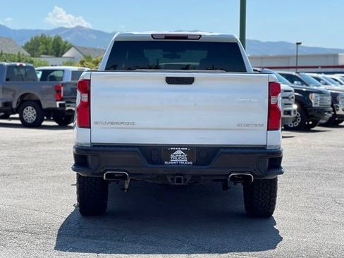 Used 2021 Chevrolet Silverado 1500 Custom Trail Boss AWD/4WD image 7
