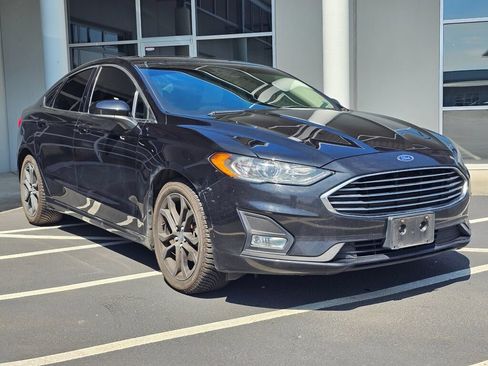 Used 2019 Ford Fusion SE w/ Equipment Group 151A FWD image 7