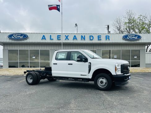 New 2026 Ford F350 XL AWD/4WD image 1