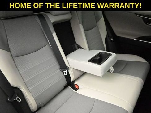 Used 2021 Toyota RAV4 Limited AWD/4WD image 37