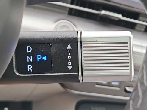 Used 2024 Hyundai Kona SEL image 46