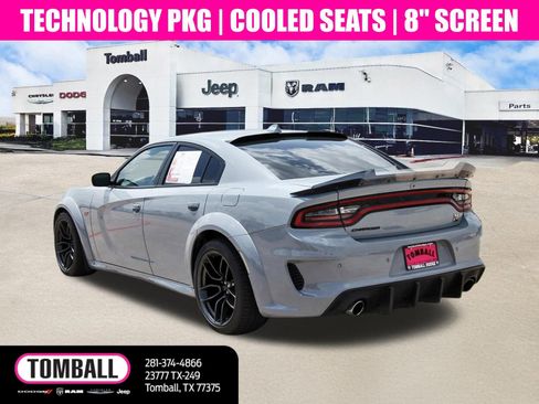Used 2022 Dodge Charger Scat Pack image 5
