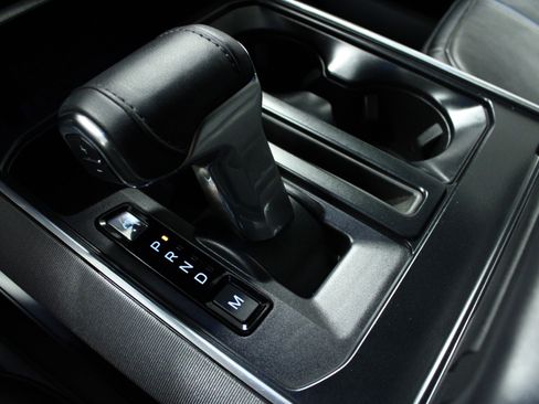 Used 2024 Ford F150 Platinum w/ FX4 Off-Road Package image 25