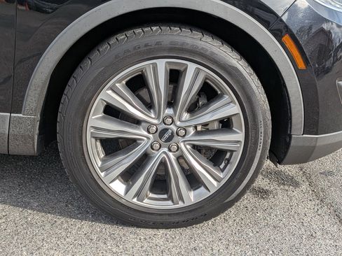 Used 2017 Lincoln MKX Reserve w/ Driver Assistance Package image 12