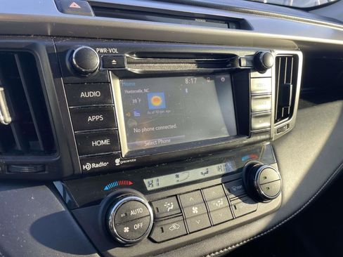 Used 2016 Toyota RAV4 XLE image 33