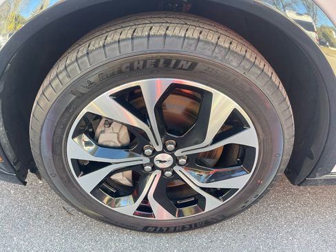 Used 2023 Ford Mustang Mach-E Premium image 31