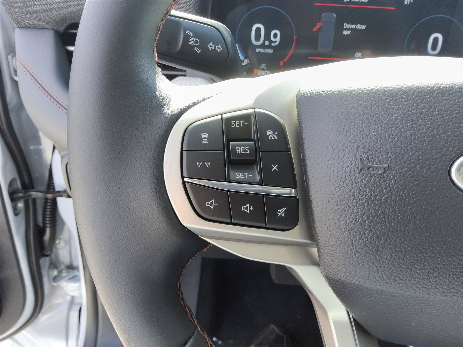 New 2026 Ford Explorer Active RWD image 19