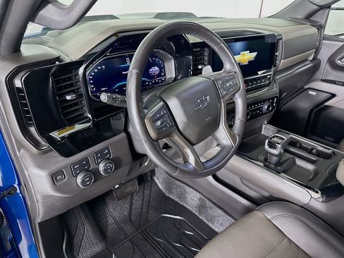 Used 2022 Chevrolet Silverado 1500 ZR2 AWD/4WD image 9