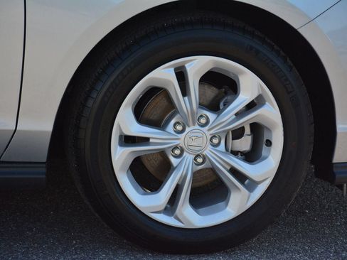 Used 2025 Honda Accord LX image 32