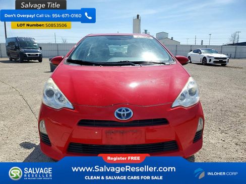 Used 2014 Toyota Prius C Two image 7