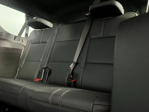 Used 2025 Chevrolet Suburban RST image 30