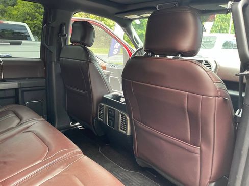 Used 2016 Ford F150 Platinum w/ Equipment Group 701A Luxury AWD/4WD image 30
