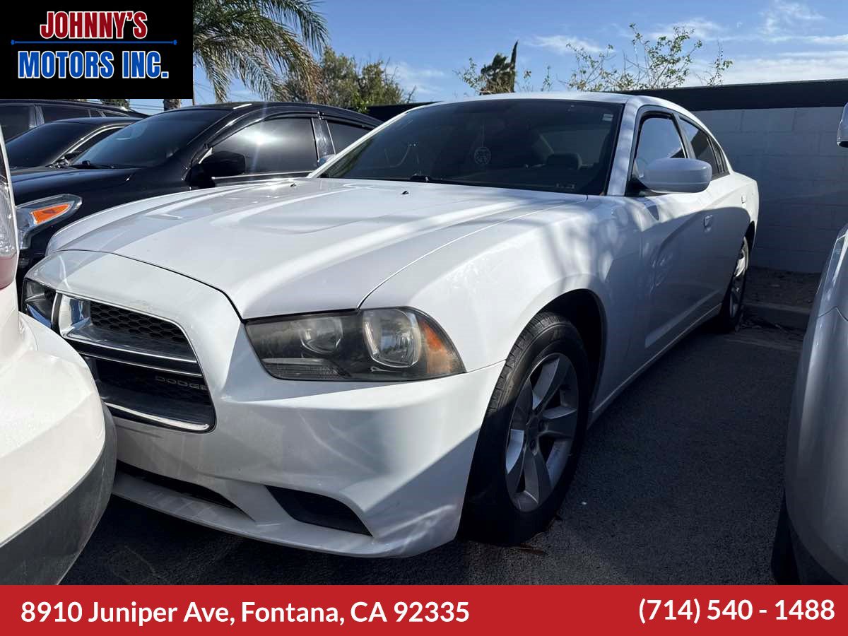 Used 2011 Dodge Charger SE RWD image 1