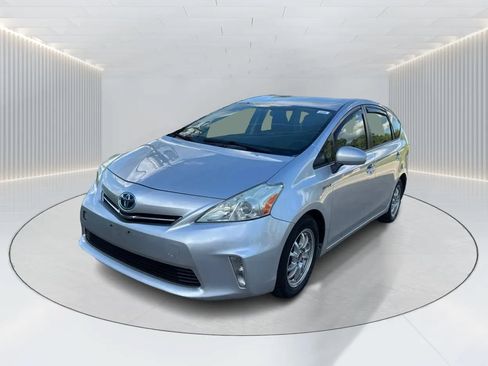 Used 2012 Toyota Prius V Three FWD image 1