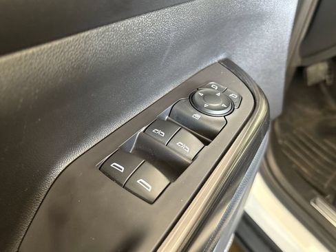 Used 2020 GMC Acadia SLT w/ Driver Alert Package II FWD image 15