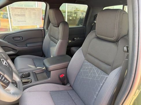 New 2026 Nissan Frontier SV image 9