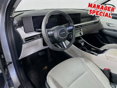 Used 2025 Hyundai Tucson SEL FWD image 10