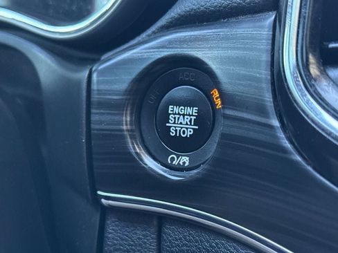 Used 2021 Jeep Grand Cherokee Limited w/ Luxury Group II image 19