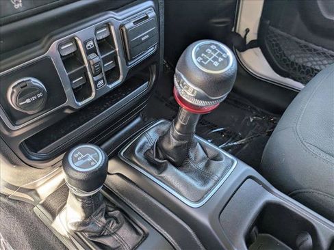 Used 2023 Jeep Wrangler Sport S image 11