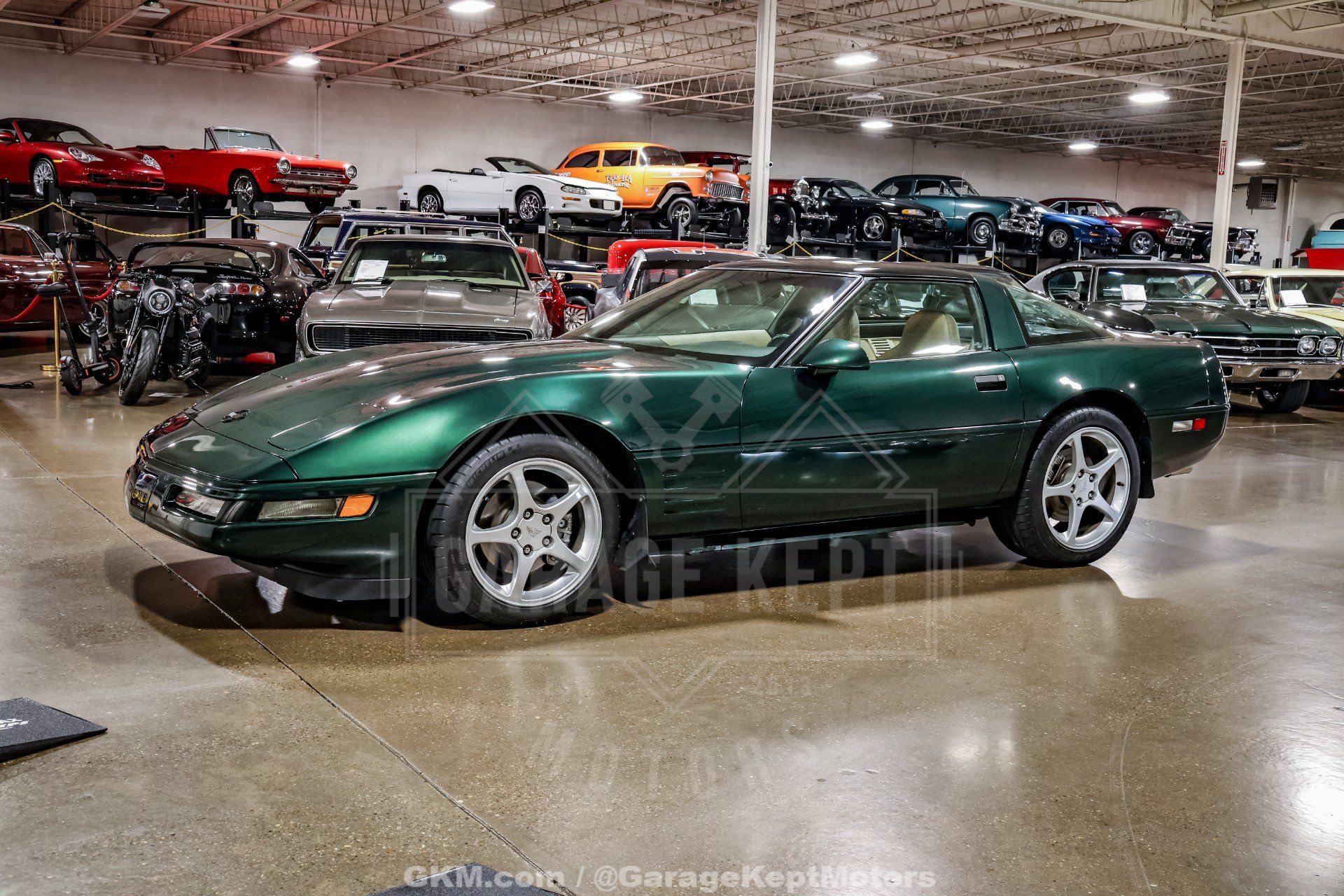 Used 1994 Chevrolet Corvette Coupe RWD image 4
