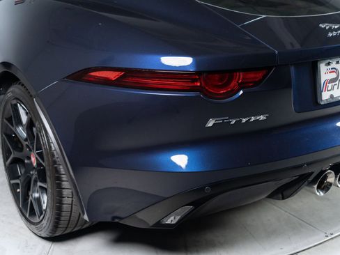 Used 2018 Jaguar F-TYPE Coupe RWD image 14