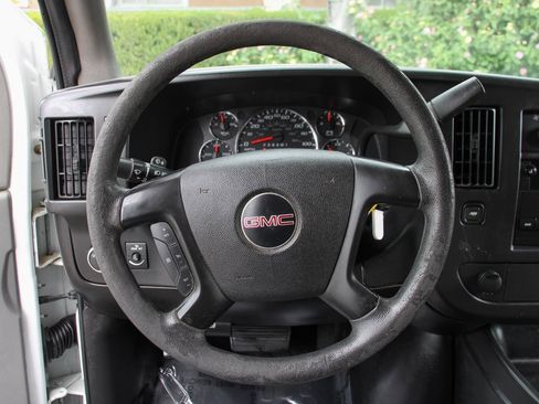 Used 2012 GMC Savana 3500 image 24