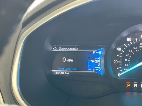 Used 2017 Ford Edge Titanium w/ Technology Package AWD/4WD image 15