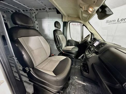 Used 2024 RAM ProMaster 2500 w/ Convenience Group FWD image 23