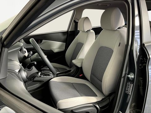 Used 2023 Hyundai Kona SE image 21