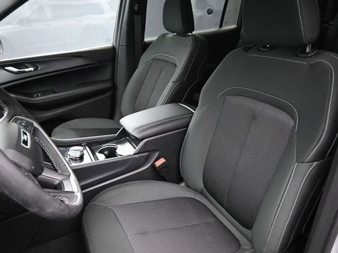 New 2026 Jeep Grand Cherokee L 4WD image 13