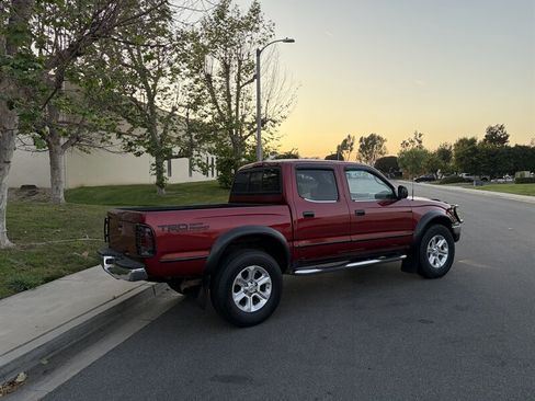 Used 2002 Toyota Tacoma PreRunner RWD image 4