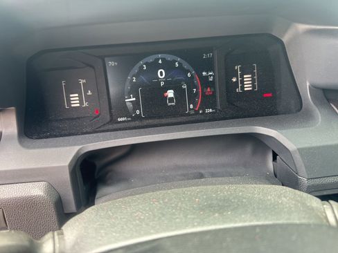 Used 2025 Toyota Tacoma SR5 RWD image 9