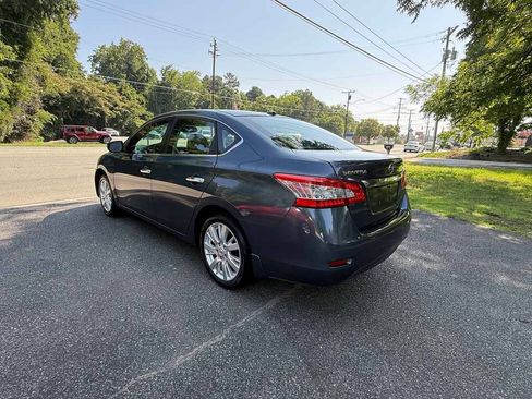 Used 2015 Nissan Sentra SL w/ SL Premium Package FWD image 4
