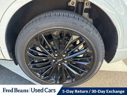 Used 2025 Lincoln Corsair Reserve w/ Equipment Group 202A image 8