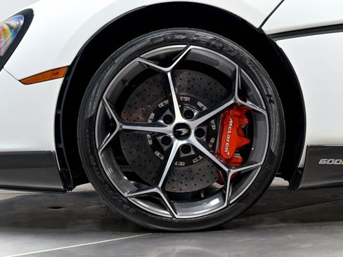 Used 2019 McLaren 600LT RWD image 29