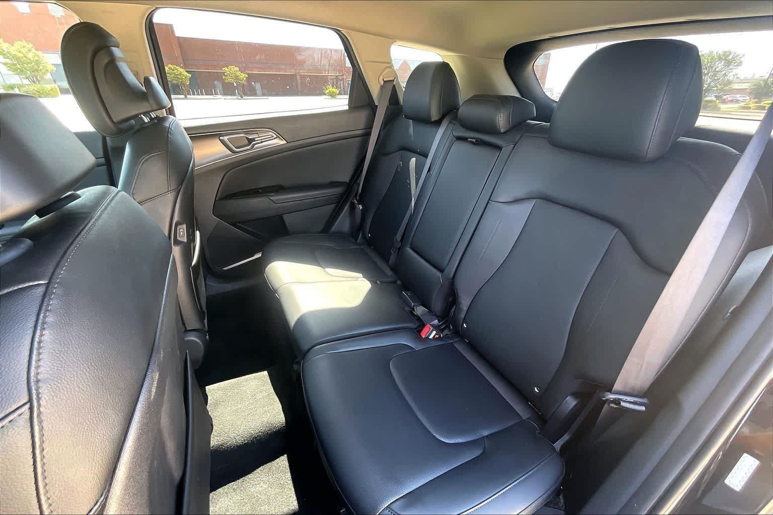 Used 2023 Kia Sportage EX AWD/4WD image 26