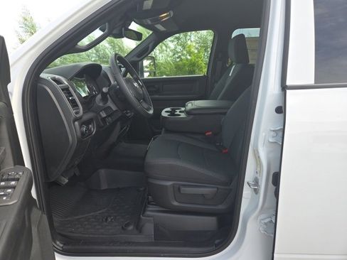 New 2025 RAM 2500 Tradesman image 29