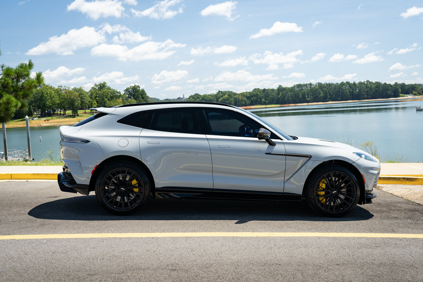 Used 2023 Aston Martin DBX 707 AWD/4WD image 30