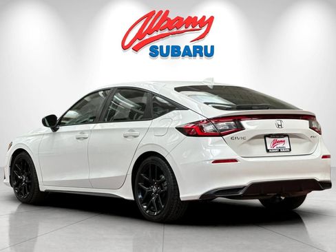 Used 2023 Honda Civic Sport image 7