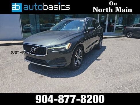 Used 2020 Volvo XC60 T5 Momentum FWD image 1