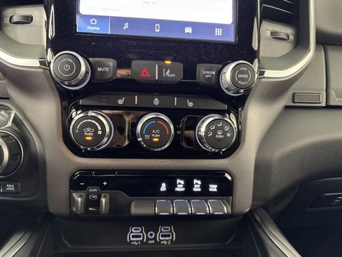 New 2026 RAM 1500 Big Horn AWD/4WD image 19