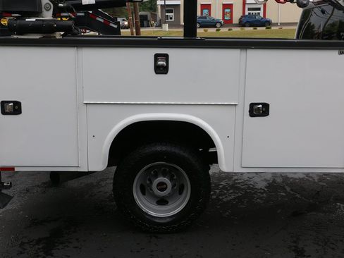 Used 2023 GMC Sierra 3500 Pro w/ Convenience Package AWD/4WD image 56