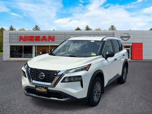 Certified 2021 Nissan Rogue S AWD/4WD image 2