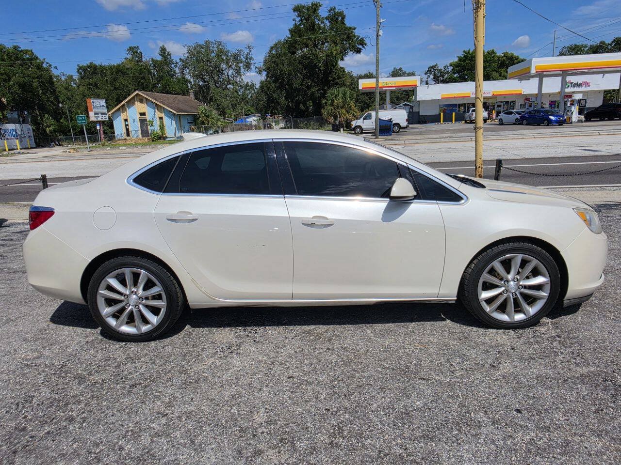 Used 2015 Buick Verano FWD image 8