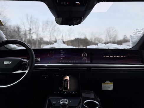 New 2026 Cadillac Escalade IQL Luxury image 21
