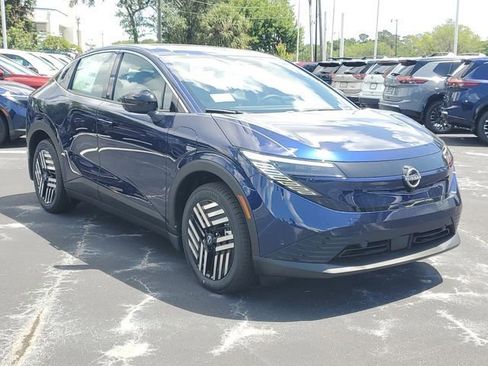 New 2026 Nissan Leaf SV+ FWD image 17