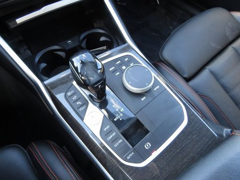 Used 2020 BMW 330i xDrive 330i xDrive w/ Premium Package image 23