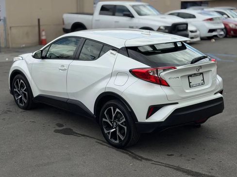 Used 2018 Toyota C-HR XLE FWD image 14