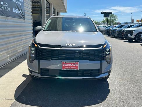 New 2026 Kia Sportage S image 2