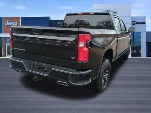 Used 2021 Chevrolet Silverado 1500 LT Trail Boss image 5